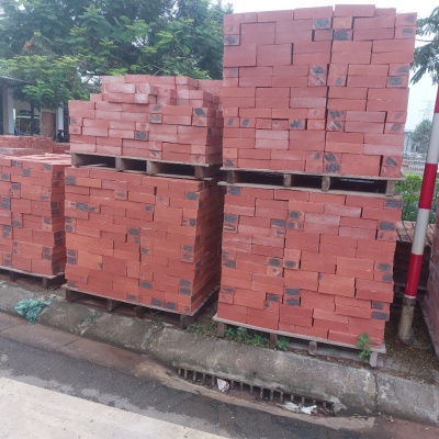 Gạch xây không trát kt 210x100x60mm